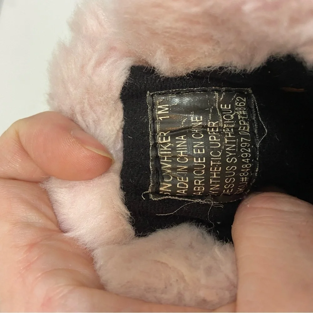 Girls sportek winter boots pink and black size 1